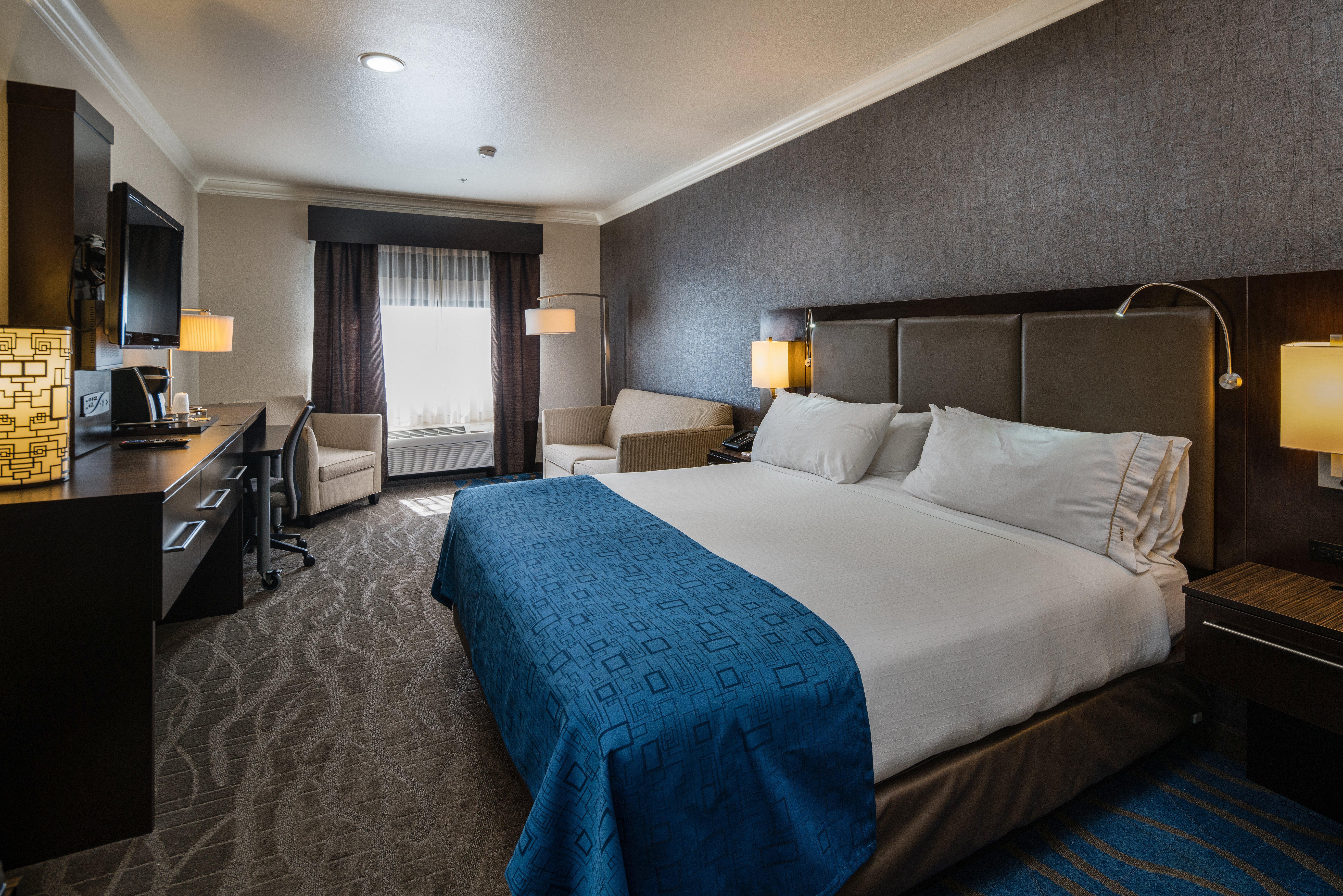 Holiday Inn Express & Suites Santa Clara By Ihg Екстер'єр фото