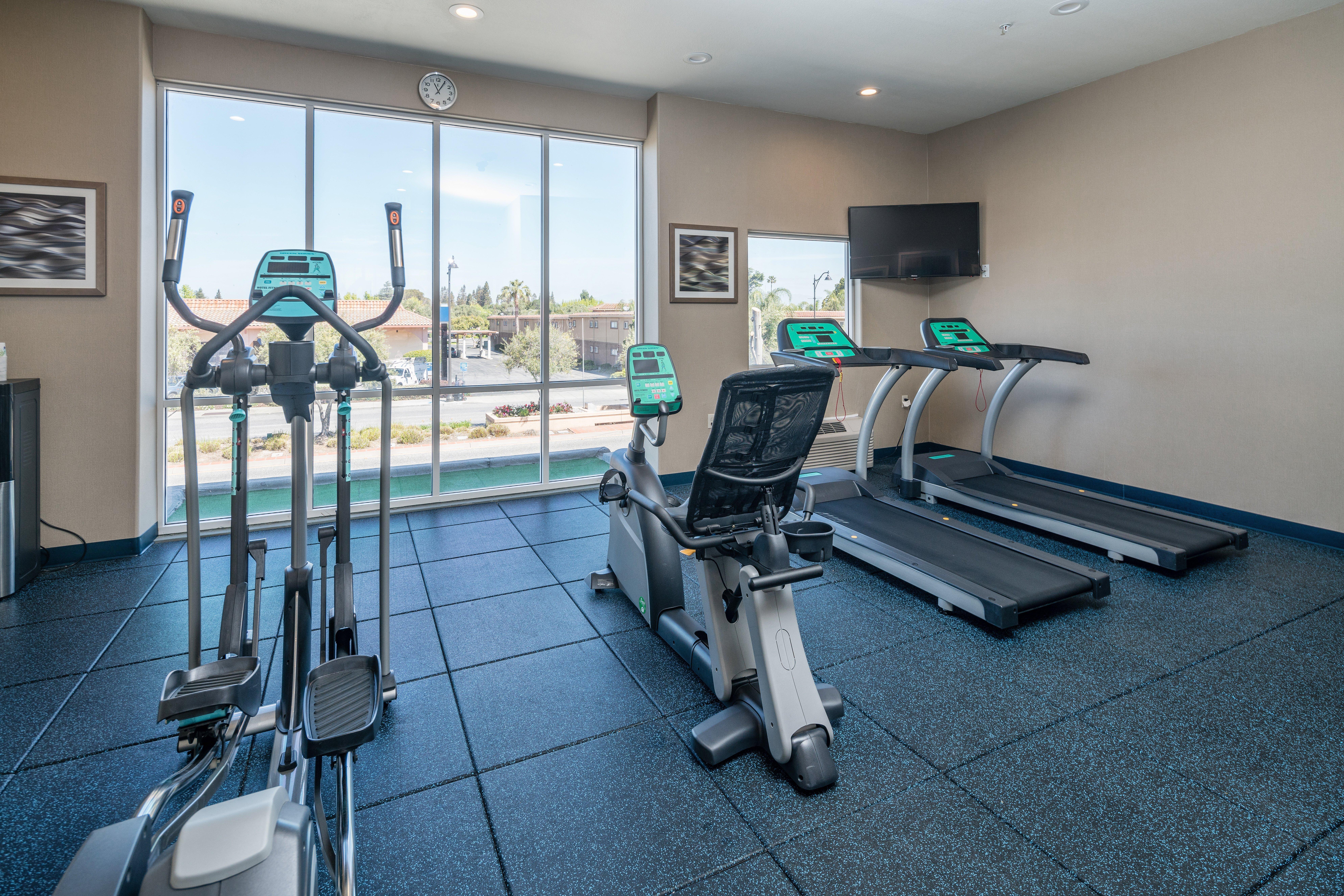 Holiday Inn Express & Suites Santa Clara By Ihg Екстер'єр фото