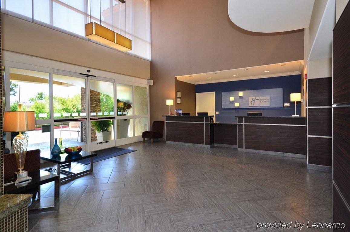 Holiday Inn Express & Suites Santa Clara By Ihg Інтер'єр фото