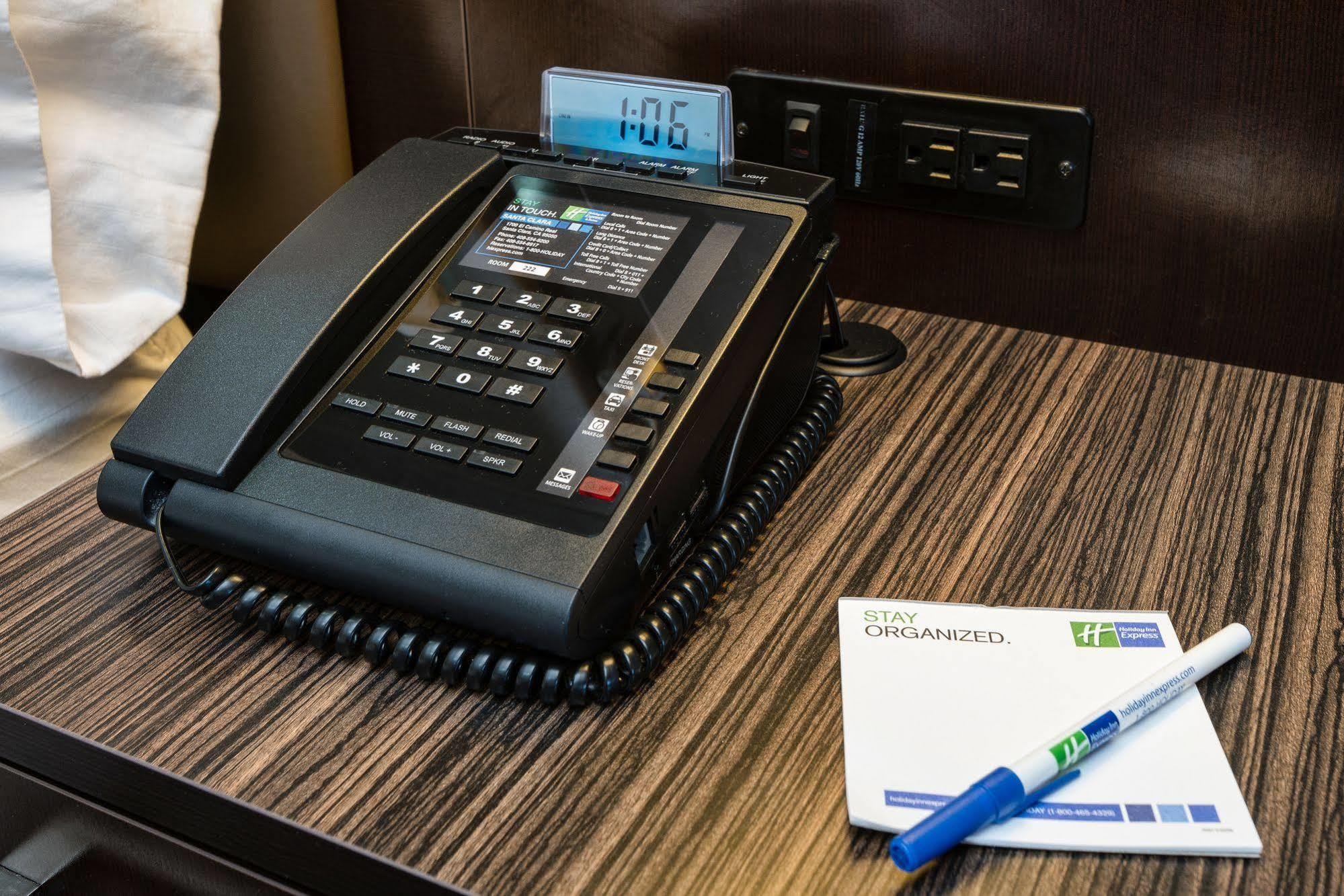 Holiday Inn Express & Suites Santa Clara By Ihg Екстер'єр фото
